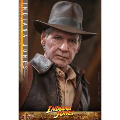 Indiana Jones (Deluxe Version) - Hot Toys MMS717 Indiana Jones and