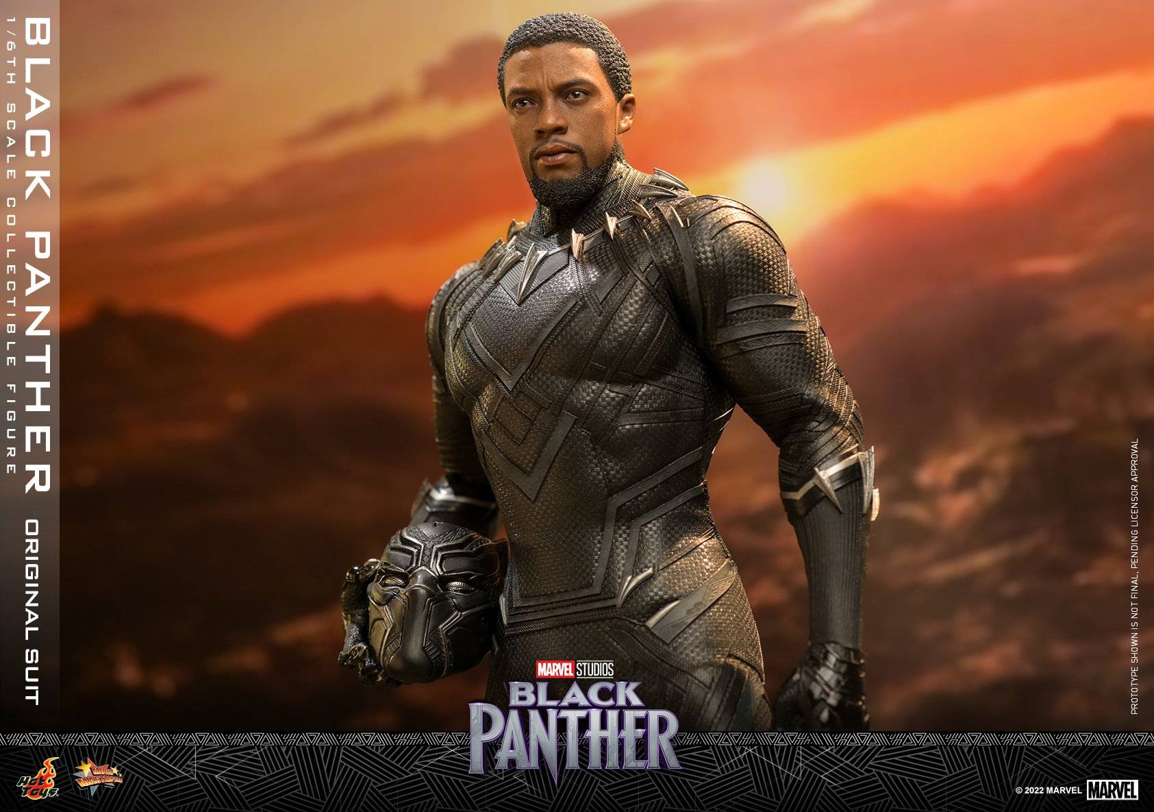 Black Panther (Original Suit) Hot Toys MMS671 1/6th scale Collectible